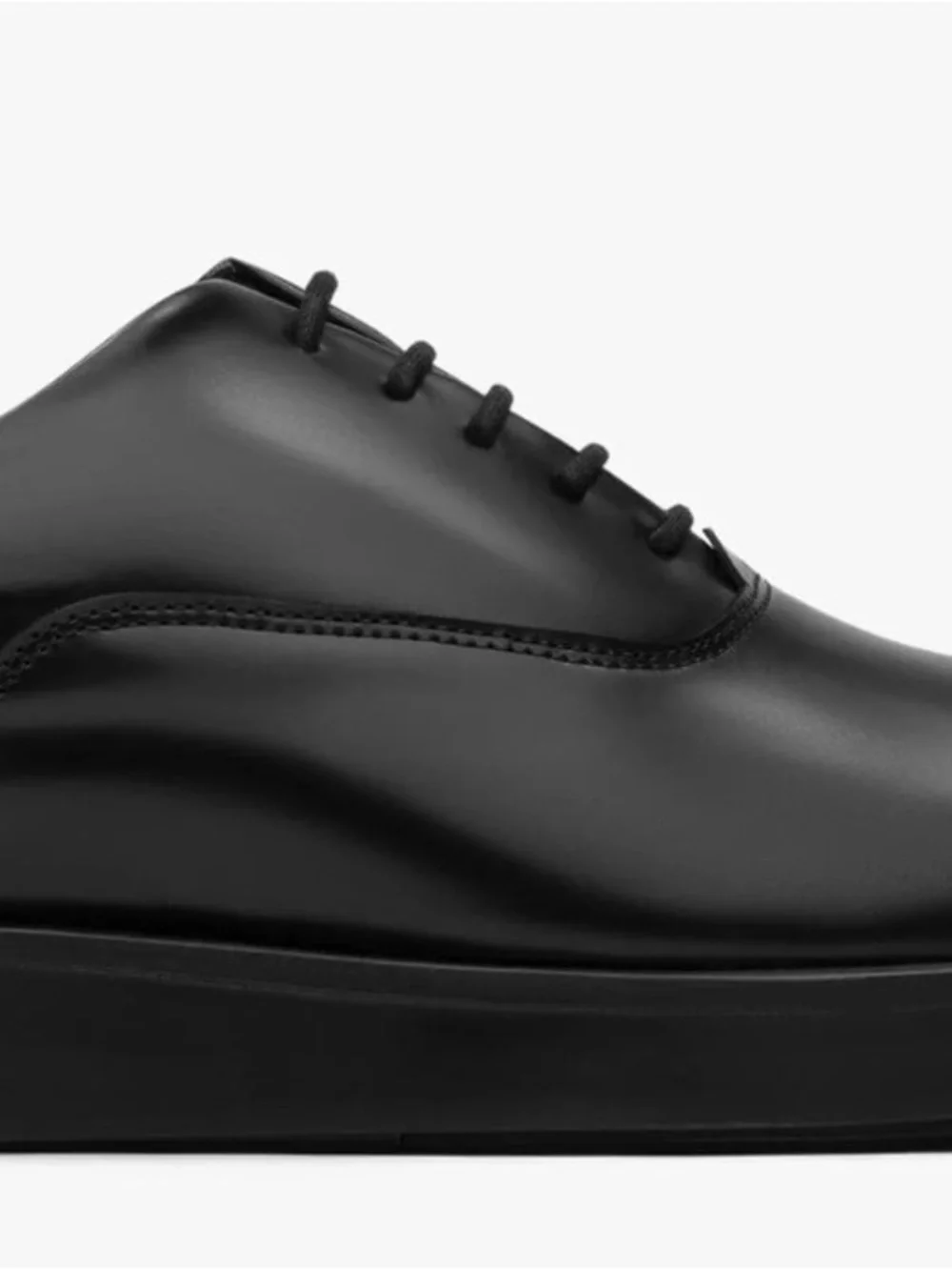 Classic Black Leather Derby Shoes - Timeless Lace-Up Oxfords